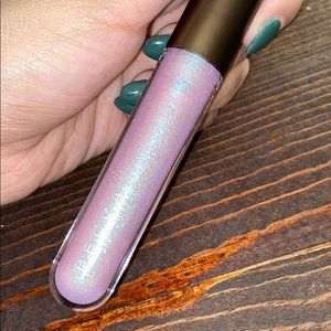 Becca liquid crystal lip topper glow gloss